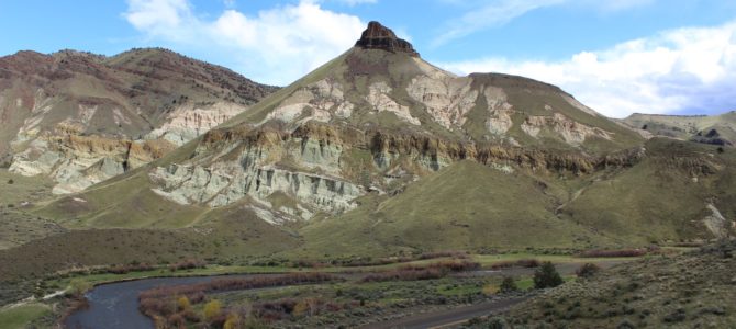 [오레곤(Oregon)주 동부 단기여행, 4월] 쉬프 락 유닛(Sheep Rock Unit), 존 데이 화석층 국립기념물(John Day Fossil Beds National Monument)
